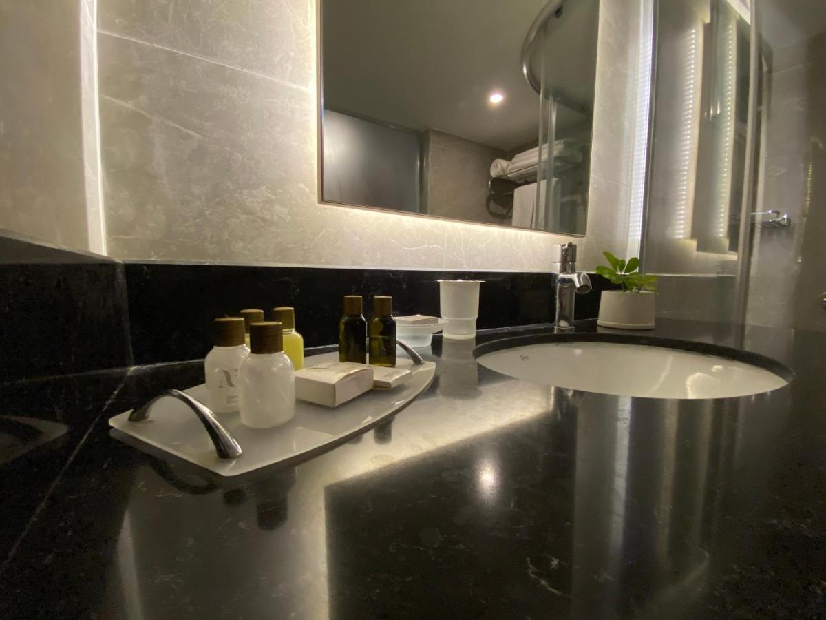 Nobel Hotel Mersin  Extérieur photo